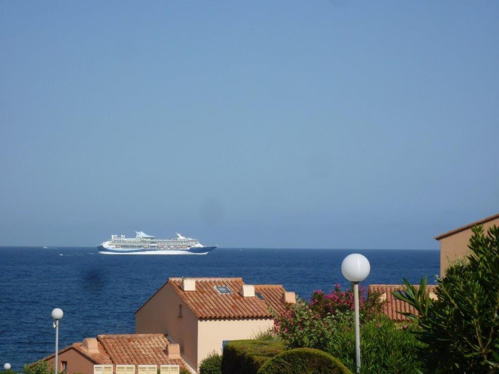 Logement Calme Proche Mer, 4 Personnes, St Aygulf Fréjus Exterior foto